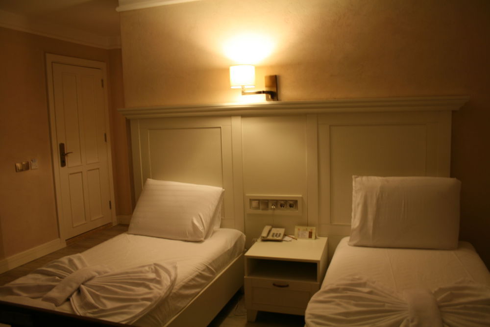 אורטקנט Temenos Luxury Suites Hotel & Spa חדר תמונה