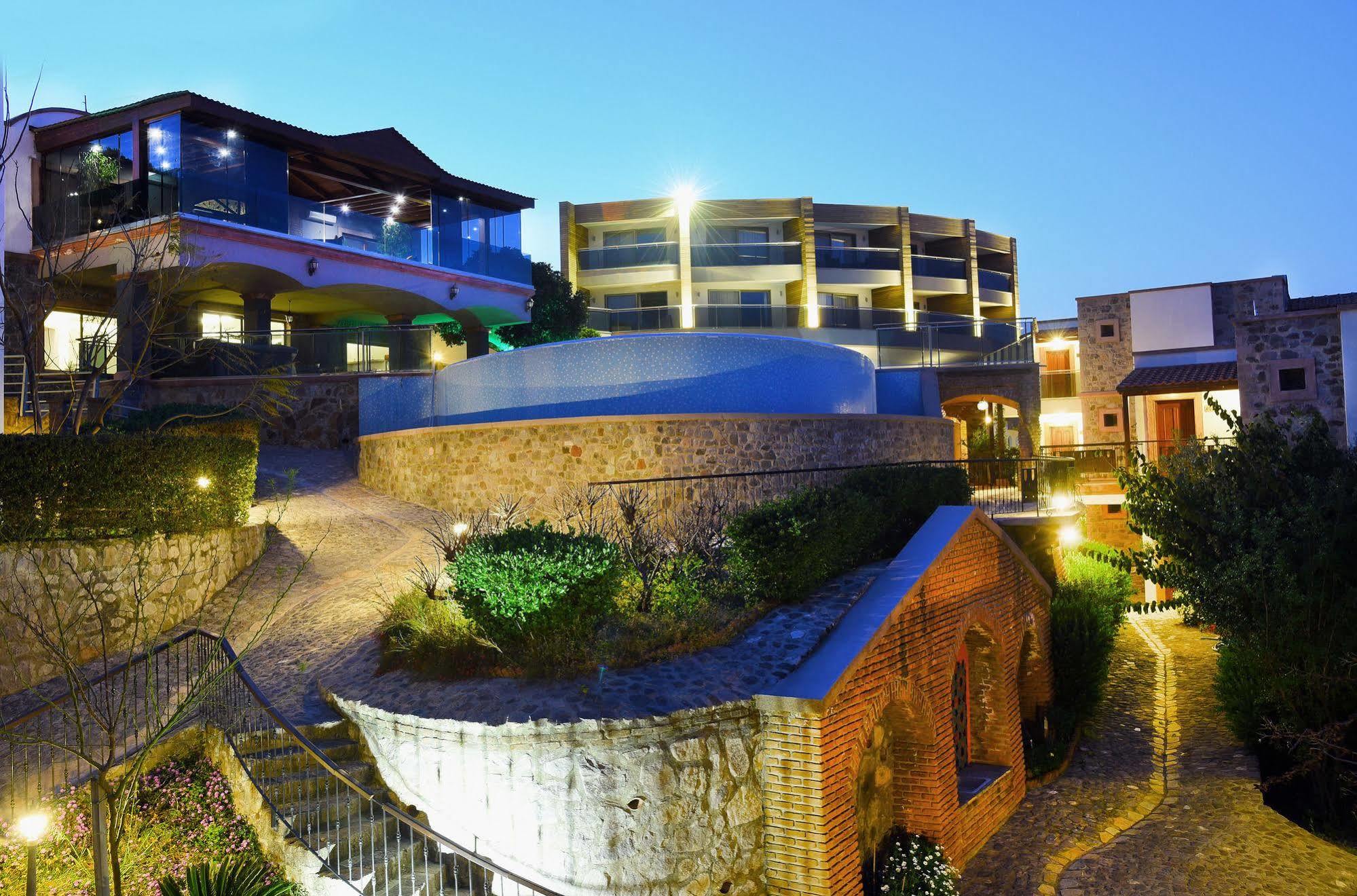 אורטקנט Temenos Luxury Suites Hotel & Spa מראה חיצוני תמונה