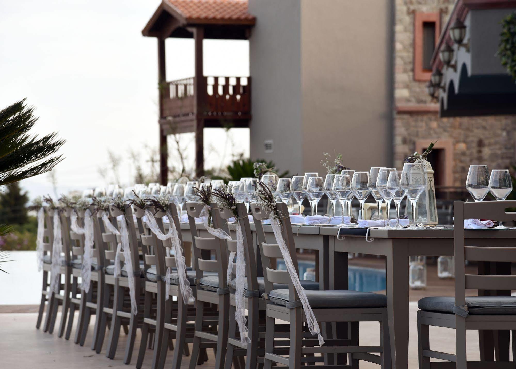 אורטקנט Temenos Luxury Suites Hotel & Spa מראה חיצוני תמונה