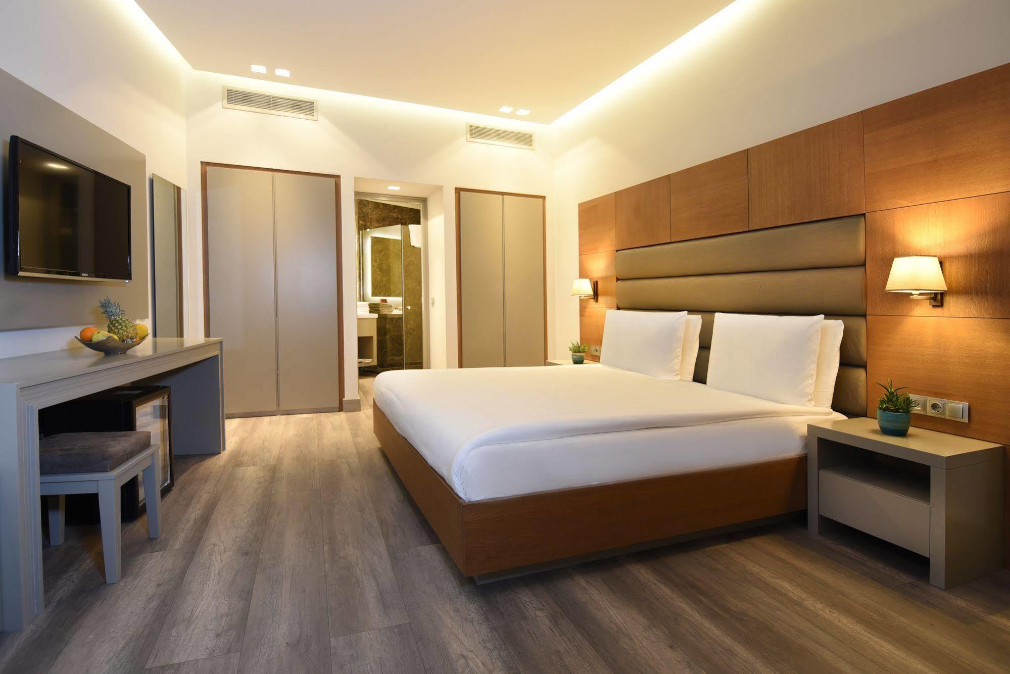 אורטקנט Temenos Luxury Suites Hotel & Spa מראה חיצוני תמונה